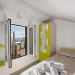 Lägenhet Un Terrazzo Nella Pigna - Happy *