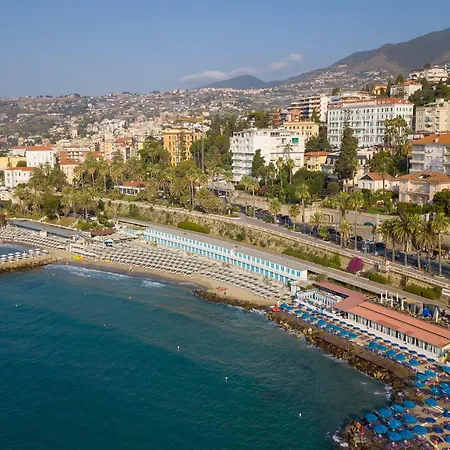 Un Terrazzo Nella Pigna, Sea-view Terrace - Happy *